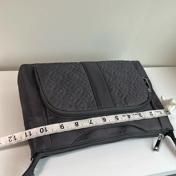 Travelon Anti-Theft Crossbody - Picture 15 of 16